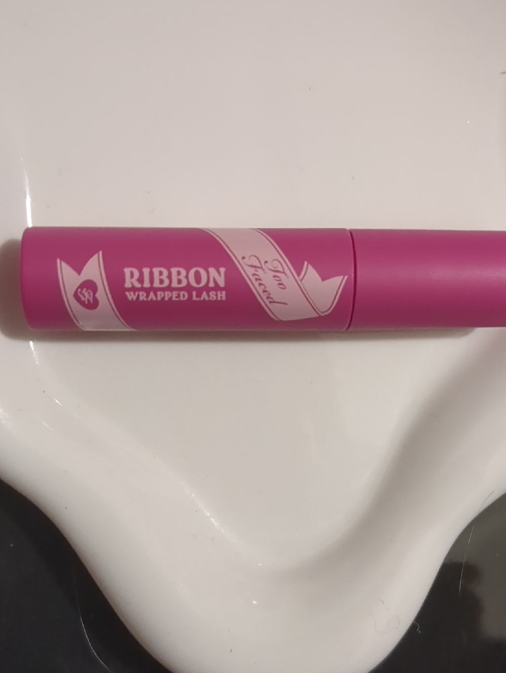 Mascara - Picture 3 of 3